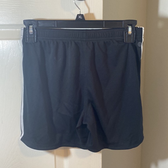 Girls shorts - Picture 4 of 4